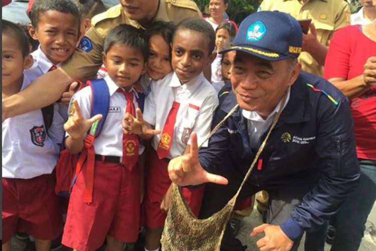 Kemendikbudristek Danai Pembangunan Sekolah di Papua